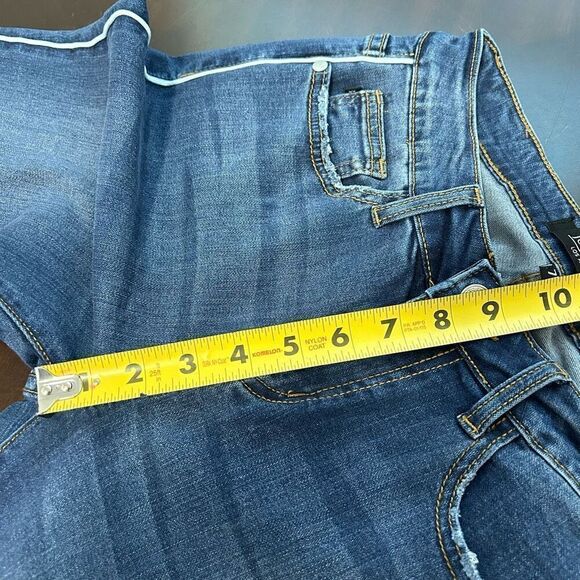 Judy Blue Mid Rise Skinny Fit Size 7/28 JB84165 Med Blue Pin Stripe Jeans - Picture 12 of 15